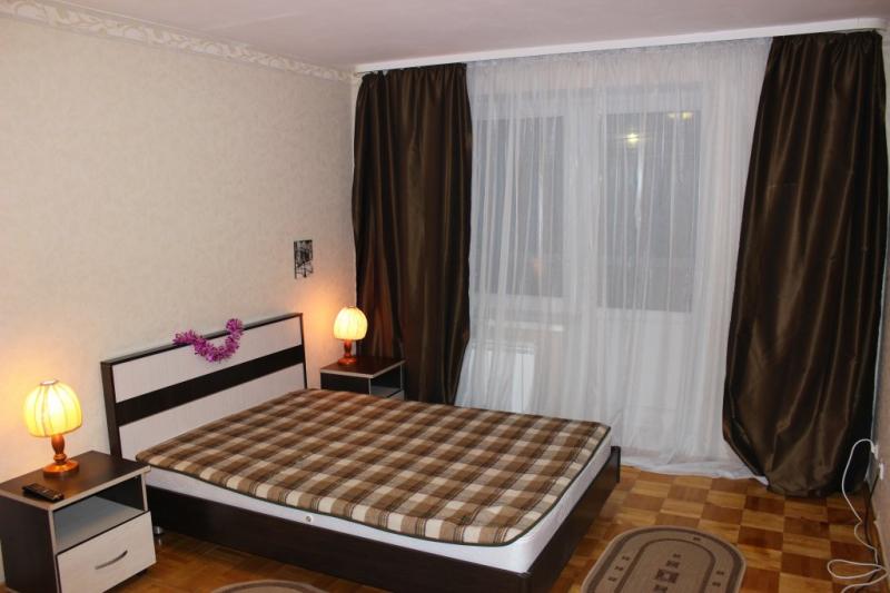 1-комнатная кв. на ул. Нахимова 23, квартира посуточно в Смоленске
